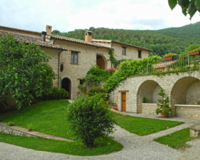 Гостиница Agriturismo Il Casale Degli Amici  Норчиа
